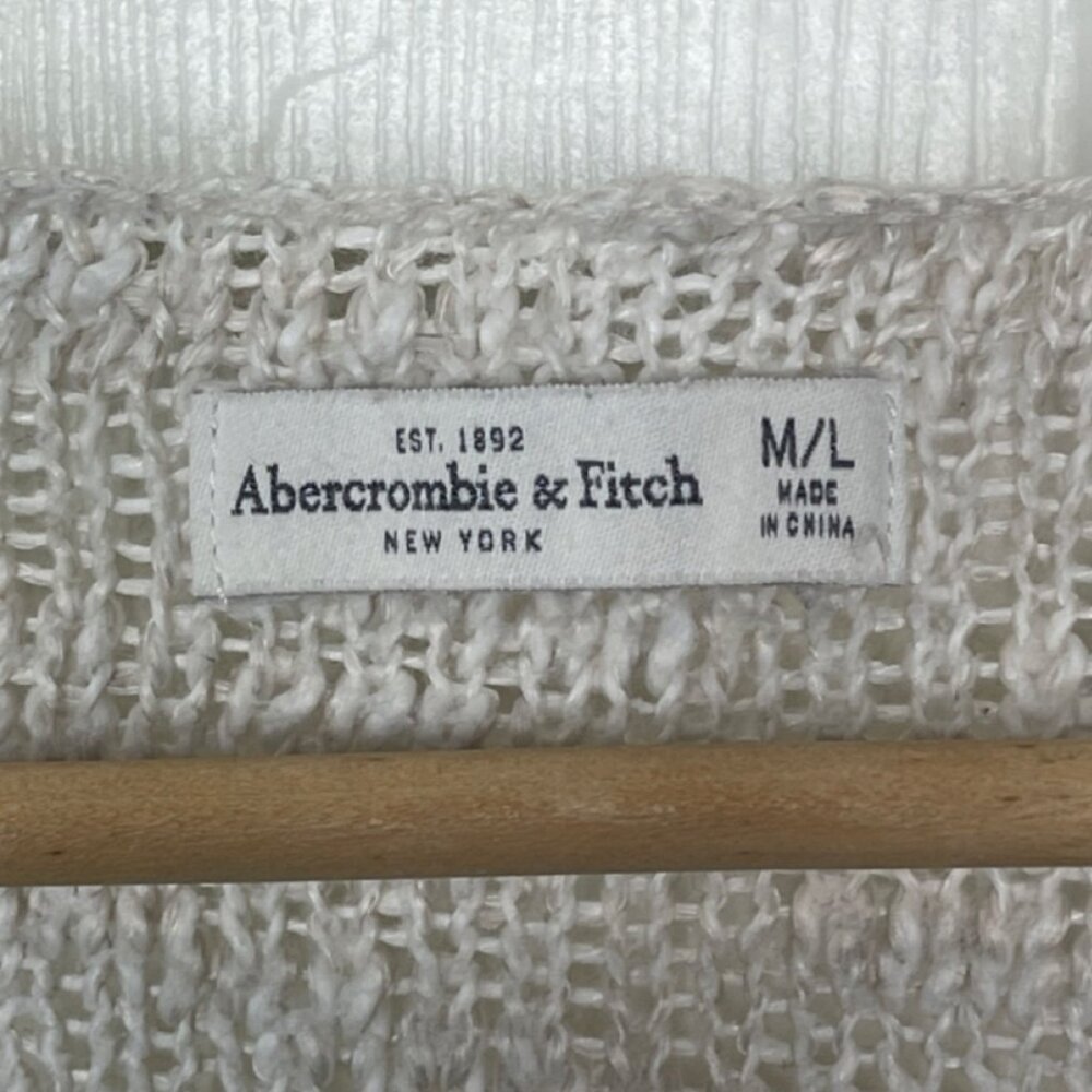 ABERCROMBIE & FITCH | Women's Oversized Cream Sweater with Lace Trim | Size M/L - Picture 9 of 12